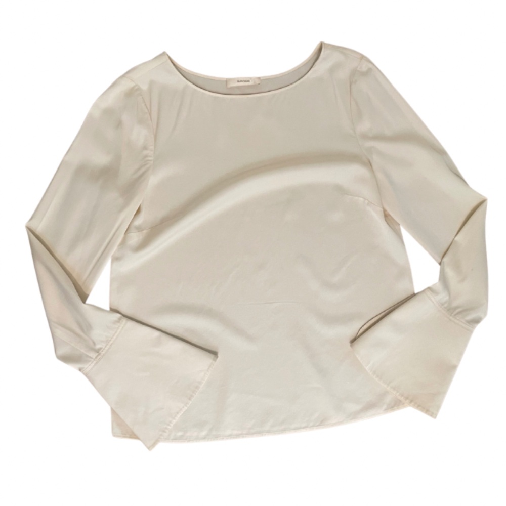 Suistudio Silk Blend Bell Sleeve Top